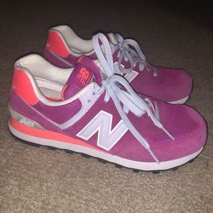 Women’s new balance 574 size 8.5 shoes